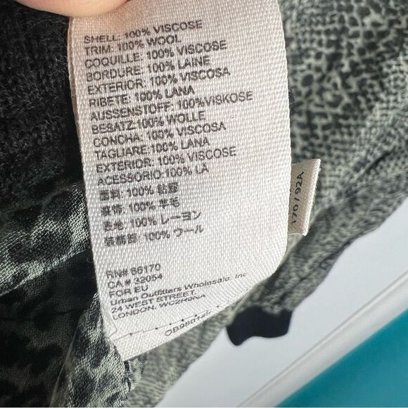 Free people lory bomber sheer wool trim animal print - Picture 6 of 10